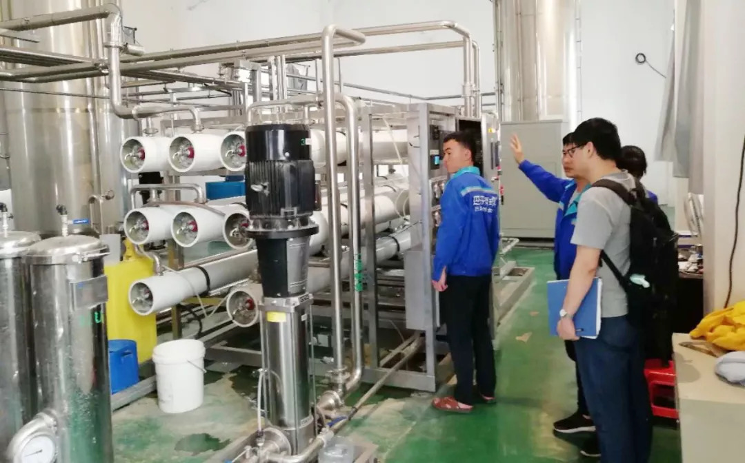 5bc994f41d5a2.png 1.png